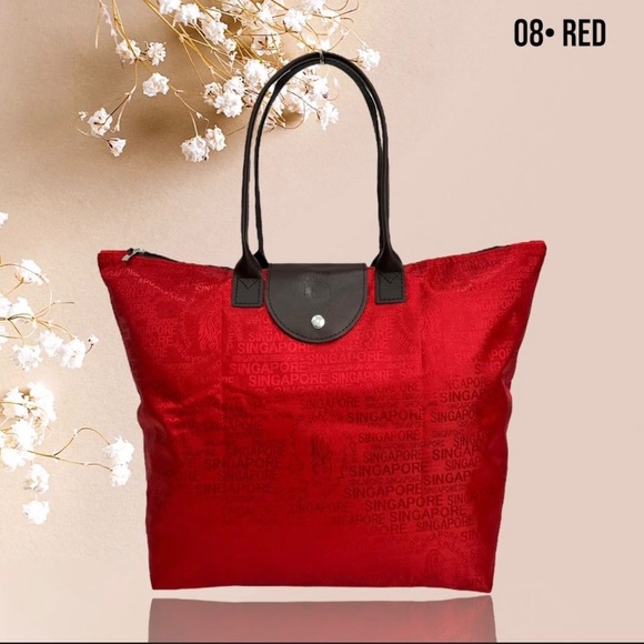 Women’s Red Foldable Zip-To-Close Tote Bag🌟 - Picture 2 of 7